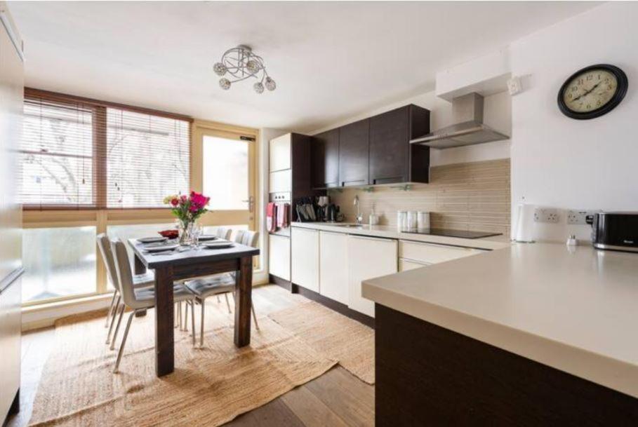 Super Central Beautiful Three Bedroom London Bagian luar foto