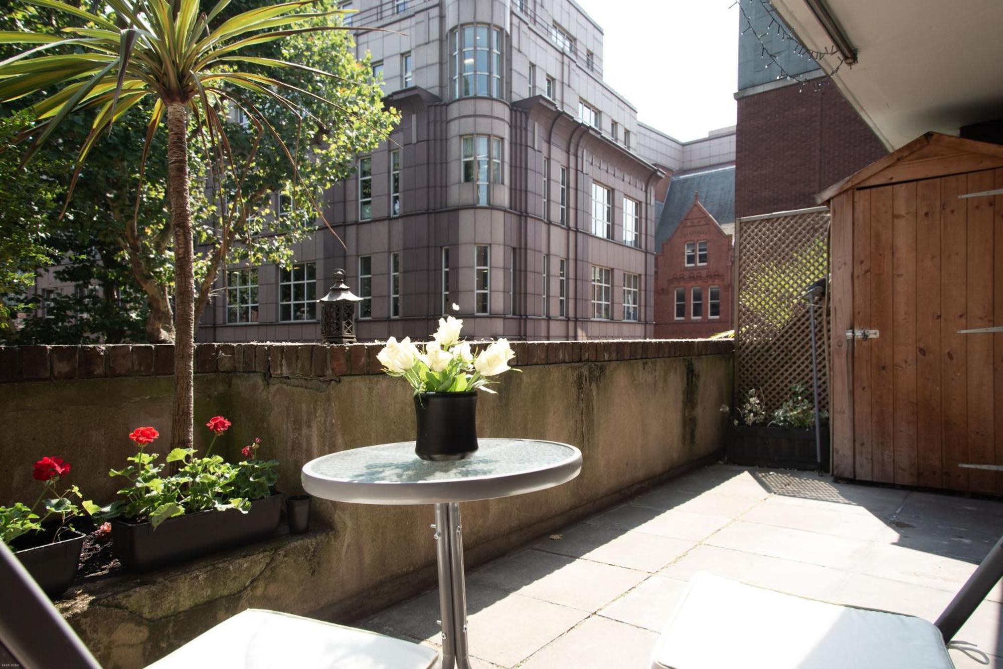 Super Central Beautiful Three Bedroom London Bagian luar foto