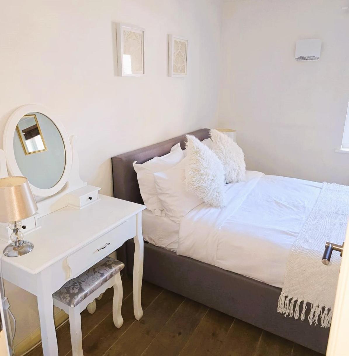 Super Central Beautiful Three Bedroom London Bagian luar foto